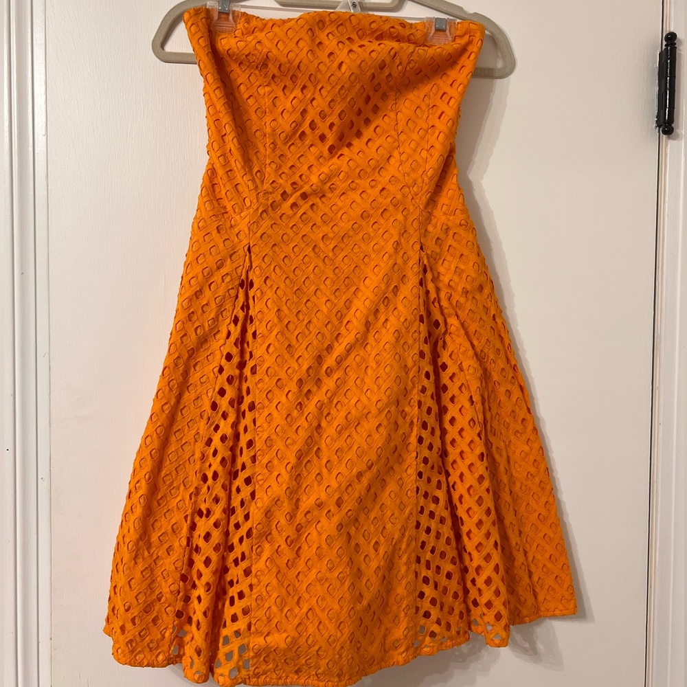 MAEVE ANTHROPOLOGIE ORANGE EYELET STRAPLESS MINI DRESS ✨